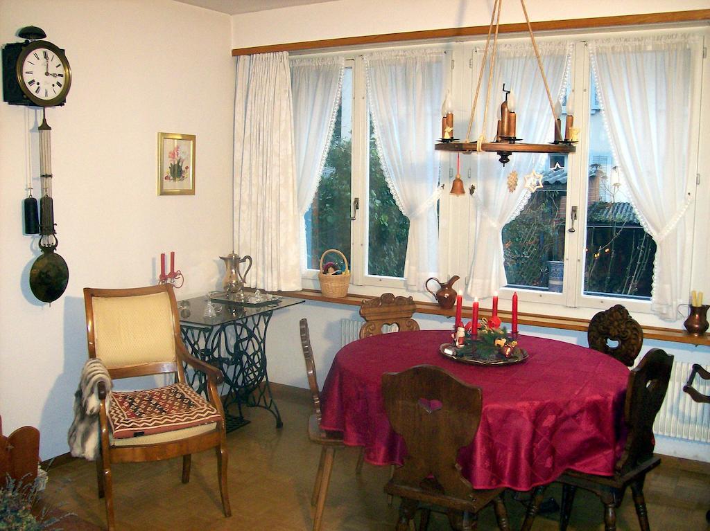 לינה וארוחת בוקר Riehen Chez Jean Et Daisy מראה חיצוני תמונה